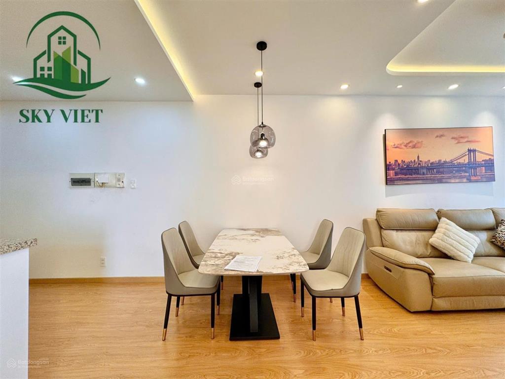 Cho thuê căn hộ sky garden 2 phú mỹ hưng quận 7 81m², 2pn + phòng làm việc, cho thuê 20tr/th