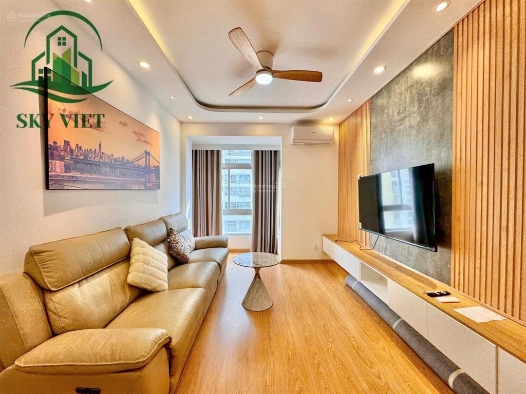 Cho thuê căn hộ sky garden 2 phú mỹ hưng quận 7 81m², 2pn + phòng làm việc, cho thuê 20tr/th