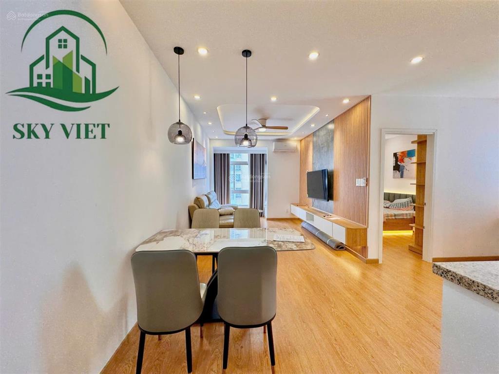 Cho thuê căn hộ sky garden 2 phú mỹ hưng quận 7 81m², 2pn + phòng làm việc, cho thuê 20tr/th