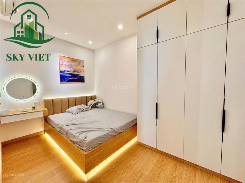Cho thuê căn hộ sky garden 2 phú mỹ hưng quận 7 81m², 2pn + phòng làm việc, cho thuê 20tr/th