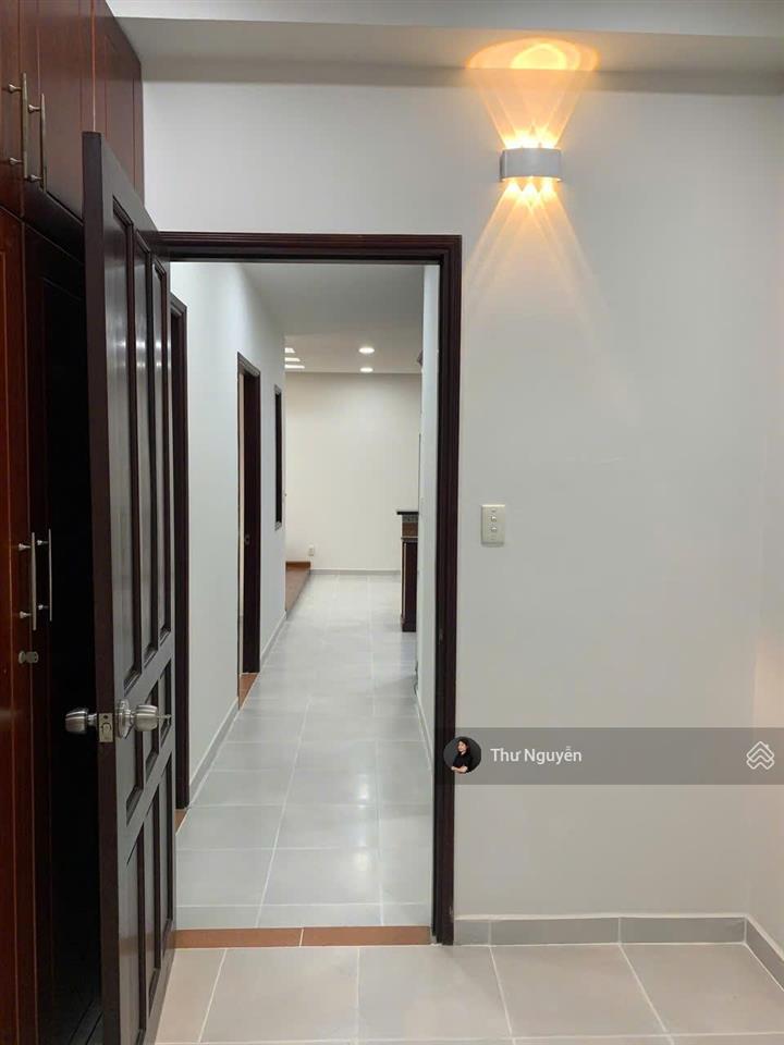 Cho thuê sky garden 3pn 91m full nội thất, giá chỉ 14 triệu/tháng, hàng hiếm. 0914 241 ***