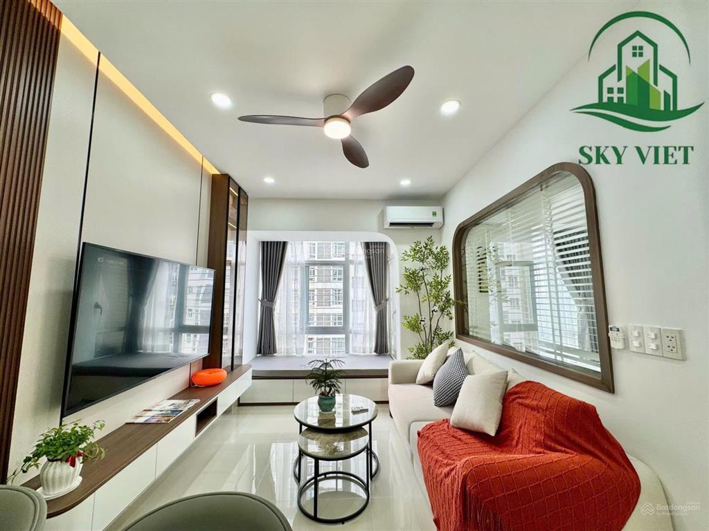 Căn hộ sky garden phú mỹ hưng giá chỉ 15 triệu/tháng full nội thất miễn phí gửi xe & internet.