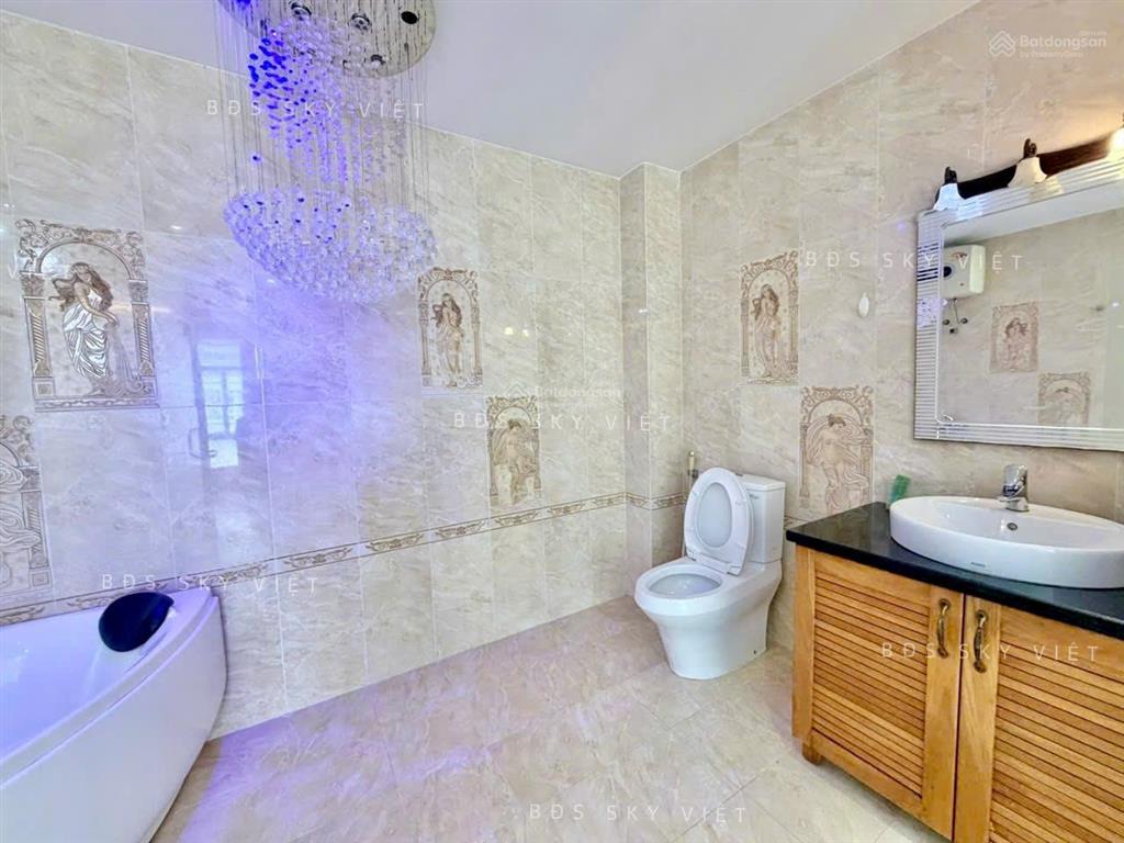 Penthouse sky garden hiếm thiết kế 3 tầng 3pn 3wc rộng rãi, riêng tư chỉ 35 triệu/tháng