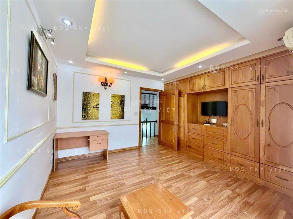 Penthouse sky garden hiếm thiết kế 3 tầng 3pn 3wc rộng rãi, riêng tư chỉ 35 triệu/tháng