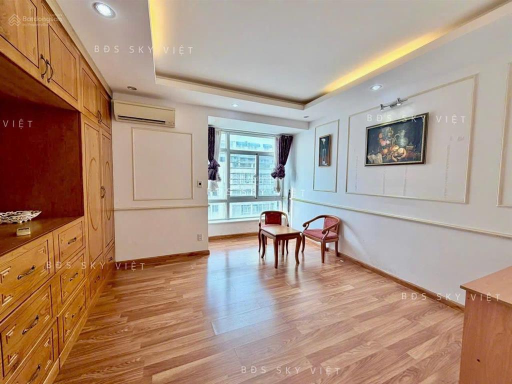 Penthouse sky garden hiếm thiết kế 3 tầng 3pn 3wc rộng rãi, riêng tư chỉ 35 triệu/tháng