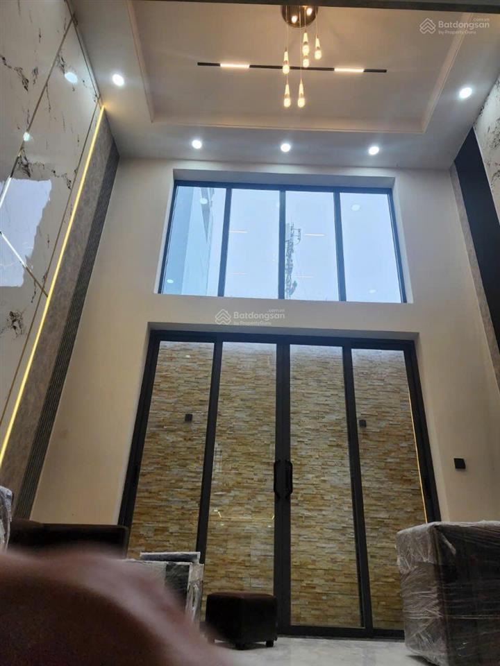 Bán nhà hẻm 7m cách mt lý chiêu hoàng 5m, nhà 5 tầng có thang máy, ngang 4,65m