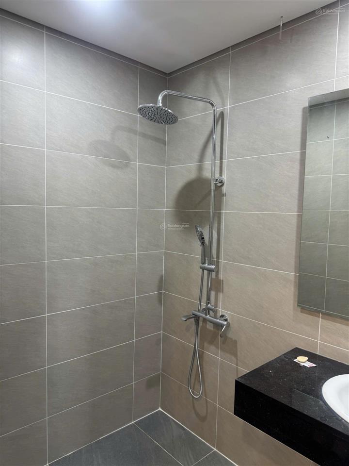 Cho thuê 100m2 (3pn, 2vs)  đồ cơ bản  giá 9 triệu/tháng  vào ở ngay tháng 10 tại khai sơn