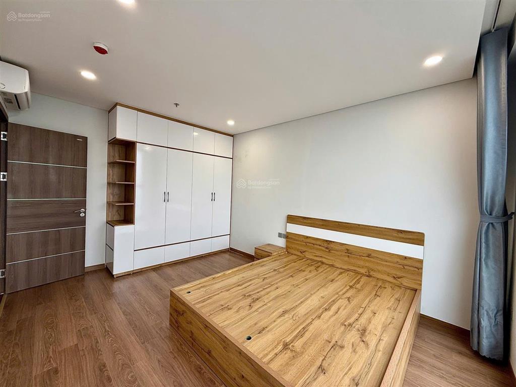 Bán gấp 101m2 (3pn, 2vs)  bc đông nam  cam kết giá giá hời  6,9 tỷ bao phí tại khai sơn city
