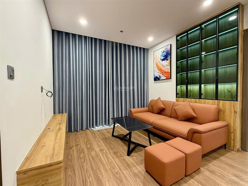Bán gấp 101m2 (3pn, 2vs)  bc đông nam  cam kết giá giá hời  6,9 tỷ bao phí tại khai sơn city