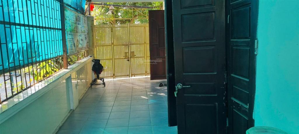 Cho thuê phòng trọ, 30m, sân vườn 100m, có chỗ để ô tô, đường 3 ô tô tránh nhau  0971 929 ***