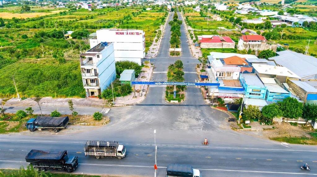Em sang. cần bán lô đất ngay mặt tiền đường lớn giá 1.699 tỷ