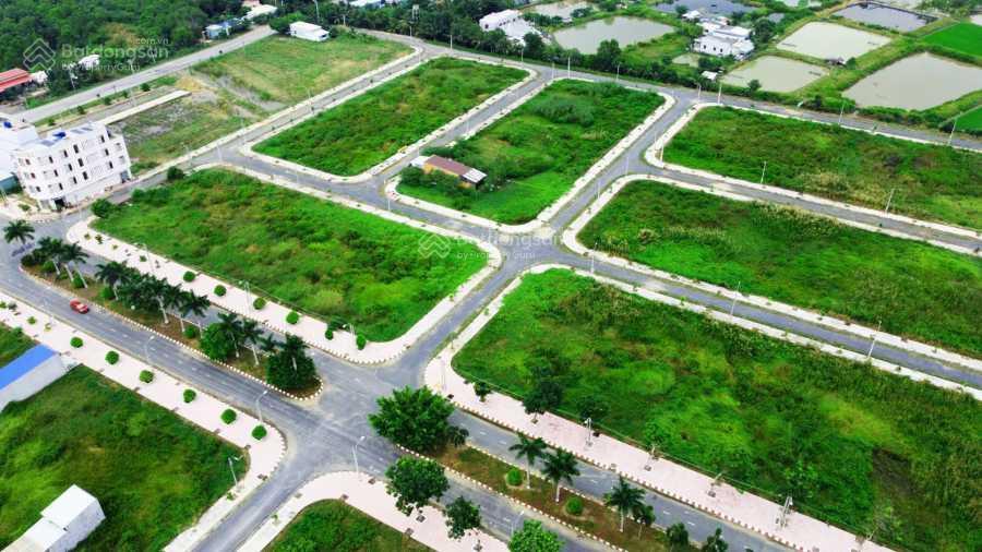 Cần tiền gấp em để lại lô đất gần chợ 1tỷ550 còn thương lượng  sang