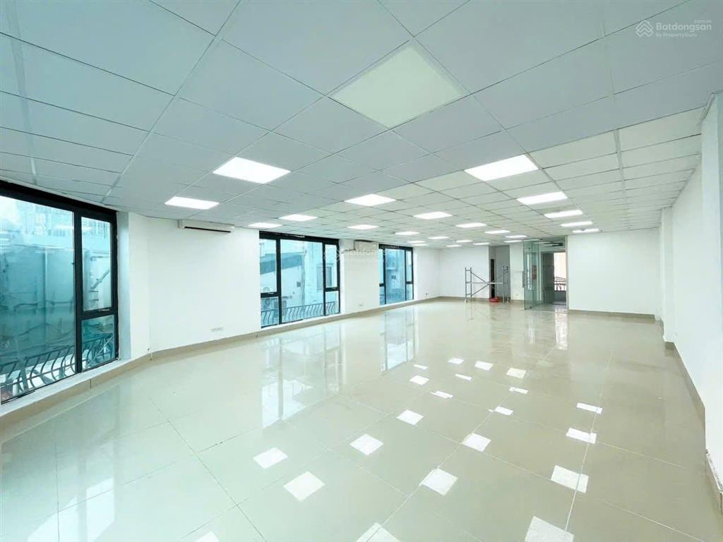Cho thuê văn phòng tại số 9a nguyễn xiển, 20 triệu, 120 m2, view đẹp, nhiều tiện ích