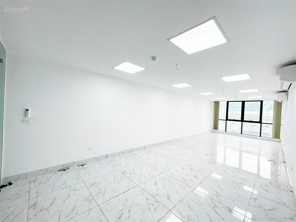 Cho thuê văn phòng tại số 10 ngõ 2 trần vỹ, 9 triệu, 65 m2