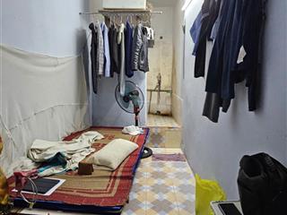 Phòng vskk có giường tủ giá 1tr tại 322 mỹ đình  bình dân