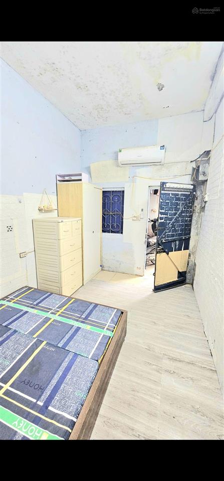 Phòng tầng 2 thoáng, giá rẻ 2.2 triệu có vskk điều hòa mới, nóng lạnh tại 322 đường mỹ đình