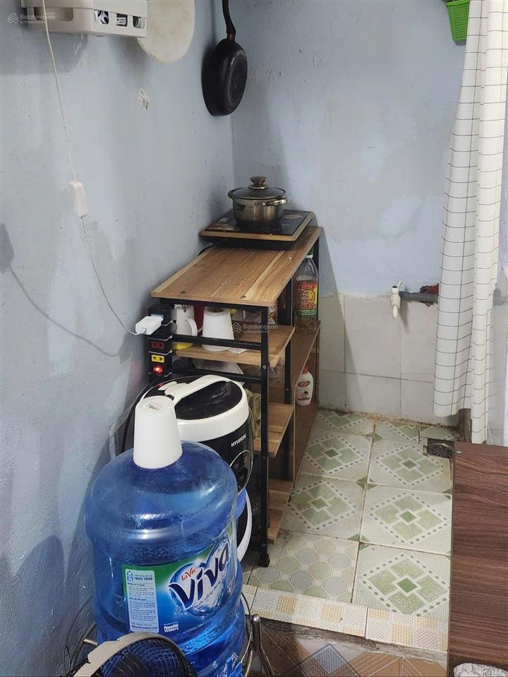 Phòng tầng 2 thoáng, giá rẻ 2.2 triệu có vskk điều hòa mới, nóng lạnh tại 322 đường mỹ đình