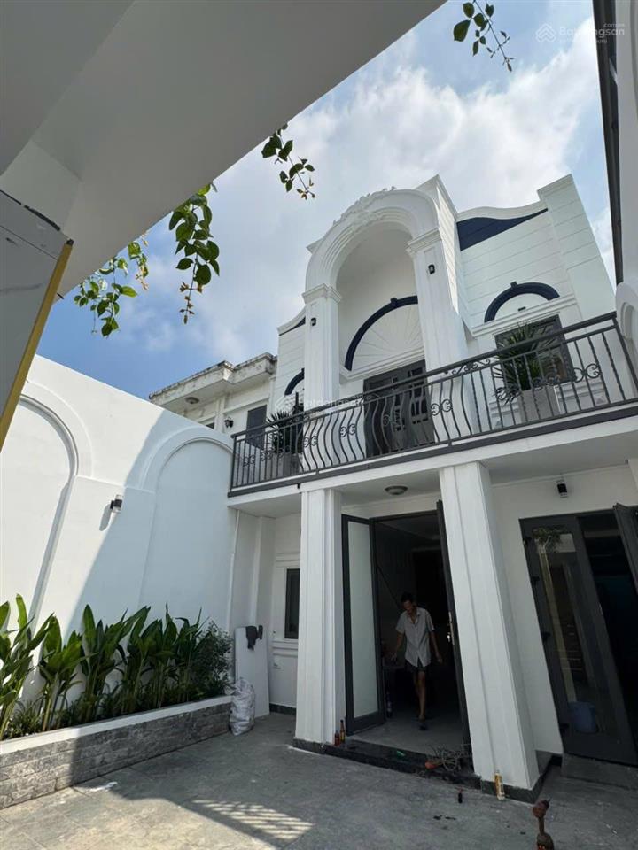 Nhà kinh doanh ngang 6m (120m2) ngay vincom dĩ an  giáp bình chiều thủ đức  tphcm