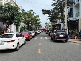 Đất 2 mặt tiền khu dân cư đông dân nhiều tiện ích, ngay gần thủ đức, diện tích 78m2 giá chỉ 4.05 ty