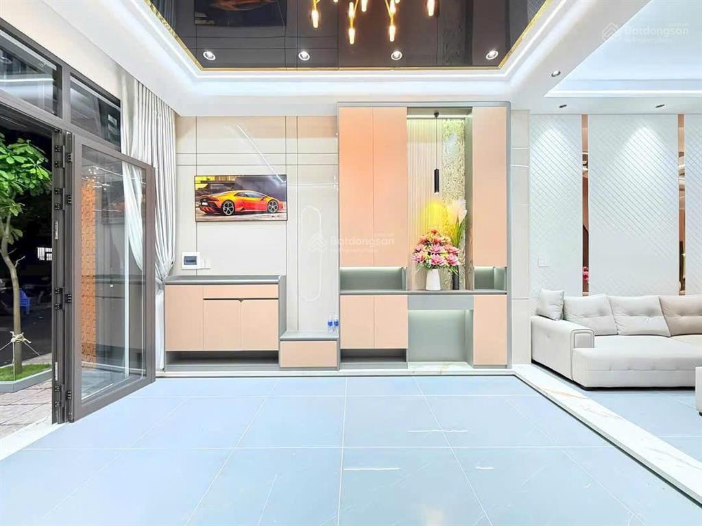 Nhà đẹp an phú, giá cực tốt, nằm ngay khu sầm uất đầy đủ tiện nghi