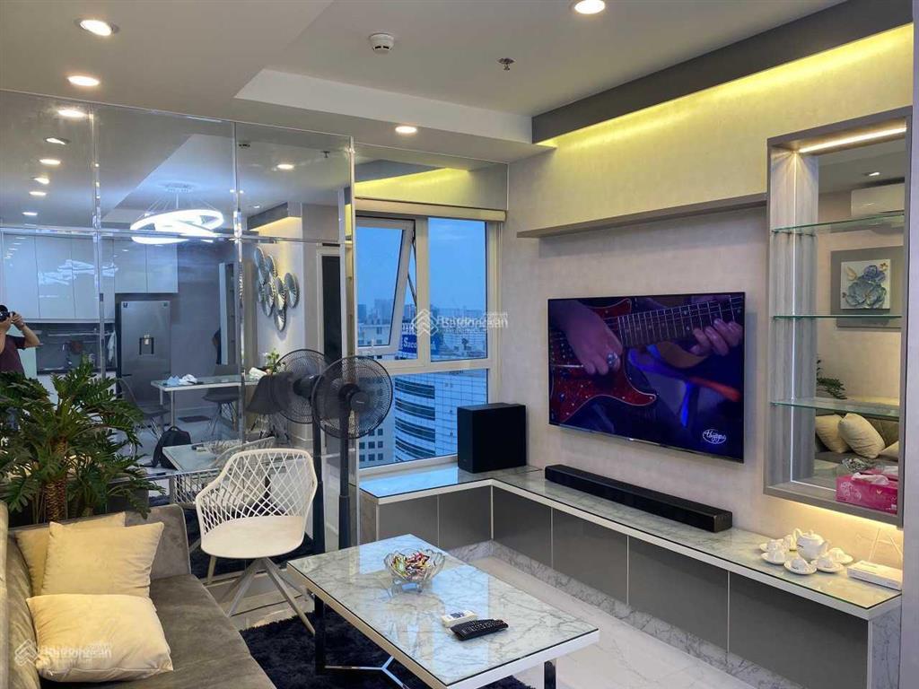 Cần bán gấp căn hộ the prince, 2pn, giá bán 7.9 tỷ (sổ hồng), view thoáng, 0907 709 ***
