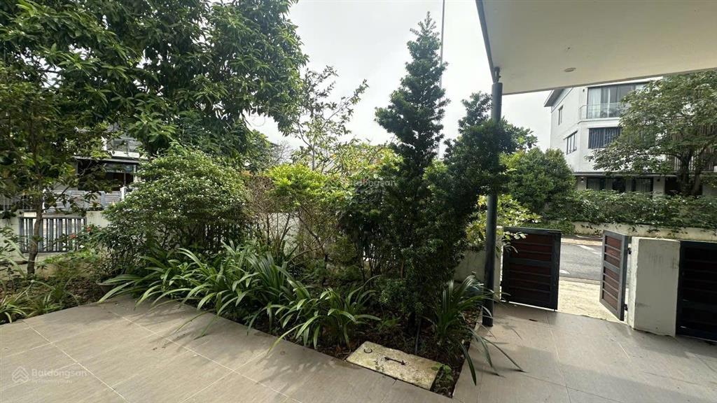 Hot  biệt thự song lập vườn có sổ đơn giá 63tr/m2 vị trí siêu đẹp