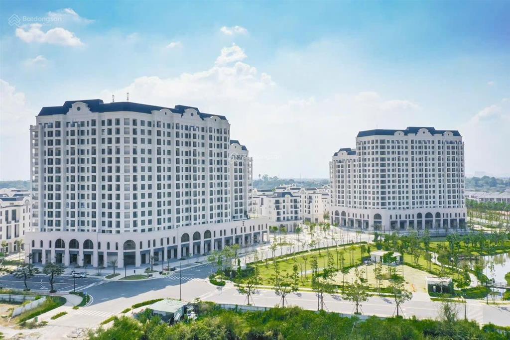 Cần bán nhanh căn hộ tầng cao view sông giá chỉ 2,2 tỷ all in