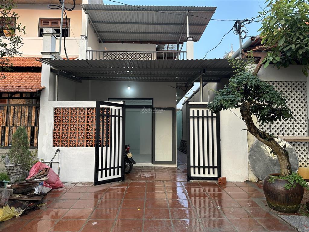 Bán đất tặng nhà, có thể cho thuê hoặc ở