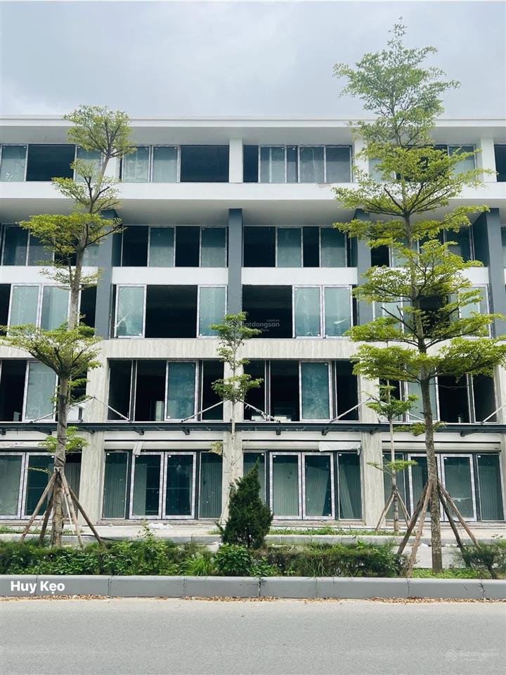 Shophouse xẻ khe mặt đường 45m, dt 96m2 x 5tầng, giá ngoại giao ck lên đến gần % còn 14,7 tỷ