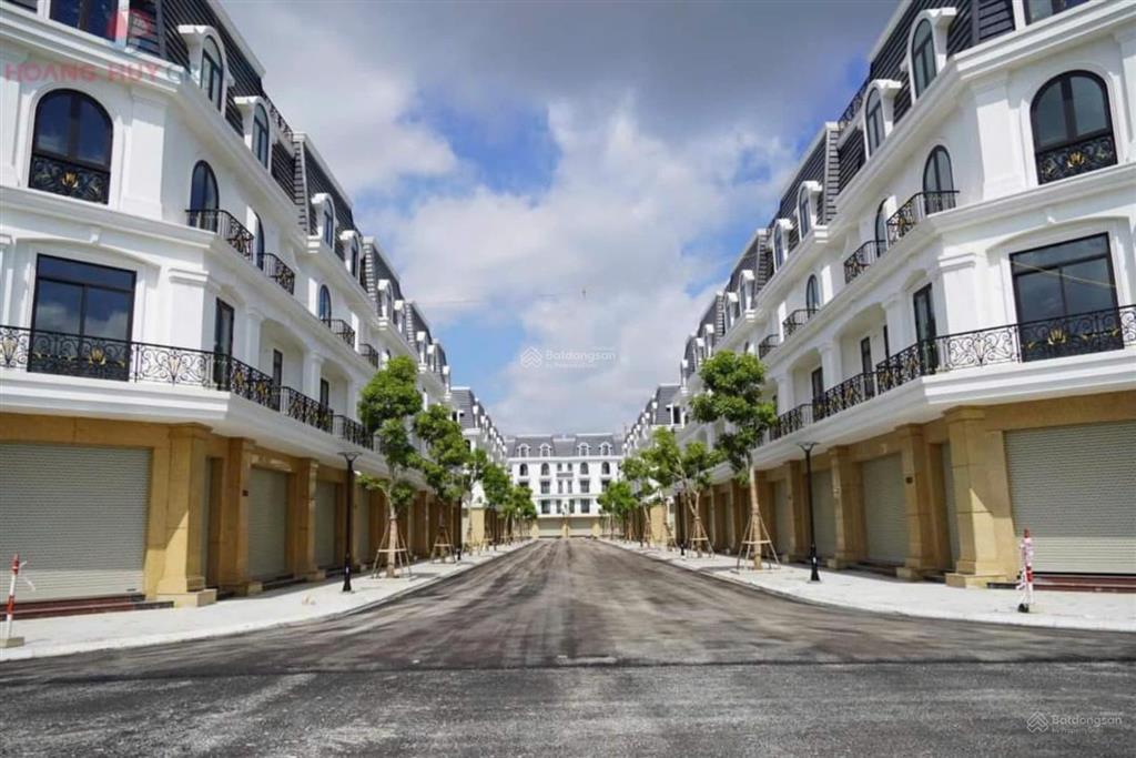 Siêu phẩm shophouse 2 mặt tiền view hồ tại hoàng huy new city.  0363 931 ***