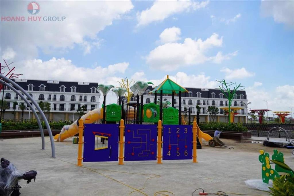Siêu phẩm shophouse 2 mặt tiền view hồ tại hoàng huy new city.  0363 931 ***