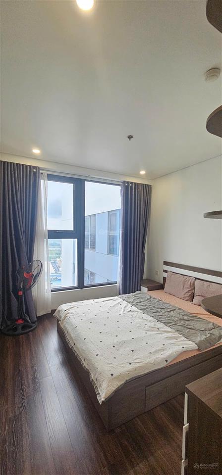 Bán nhanh căn hộ 2 ngủ 2 wc full đồ giá siêu hấp dẫn chỉ 2.15 tỷ.  0363 931 ***