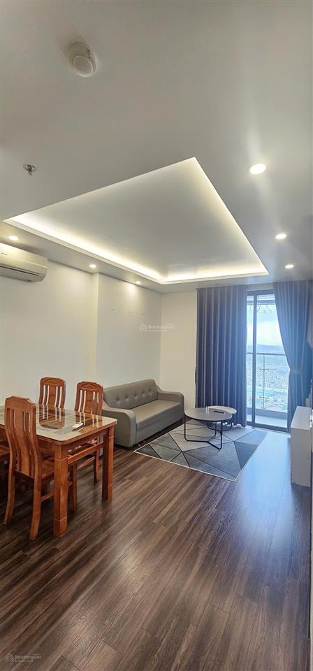 Bán nhanh căn hộ 2 ngủ 2 wc full đồ giá siêu hấp dẫn chỉ 2.15 tỷ.  0363 931 ***