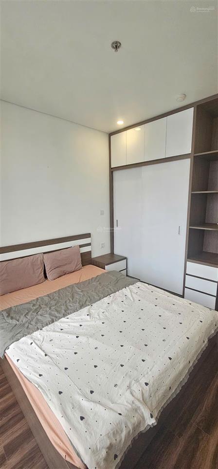 Bán nhanh căn hộ 2 ngủ 2 wc full đồ giá siêu hấp dẫn chỉ 2.15 tỷ.  0363 931 ***