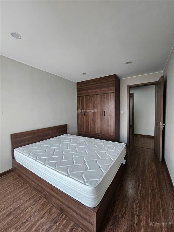 Cho thuê căn 100m2 ,3pn ,2wc full đồ đẹp giá 12tr/tháng .  0836 291 ***