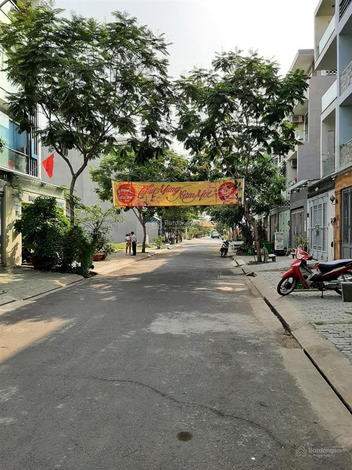 Chính chủ cần bán gấp đất trước tết. 5 x 20m, vị trí đẹp. đường trước nhà 12m, khu phân lô bình lợi