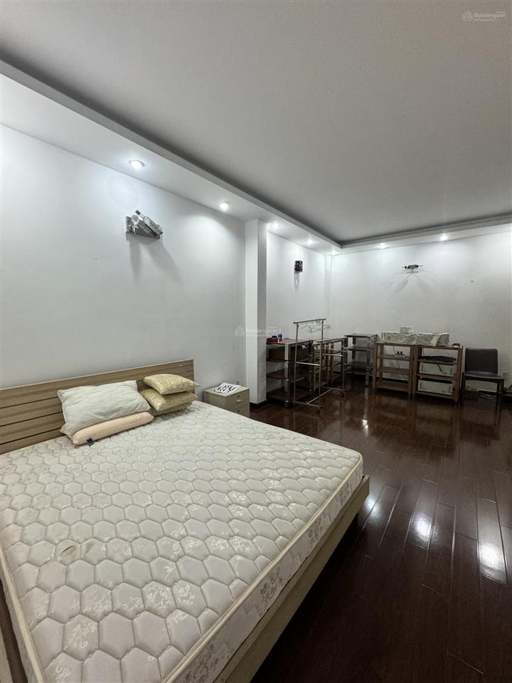 Bán nhà chính chủ hẻm xe hơi vào nhà 166/thích quảng đức, p4, phú nhuận. ngang 6,5 x 15,8, nhà xây
