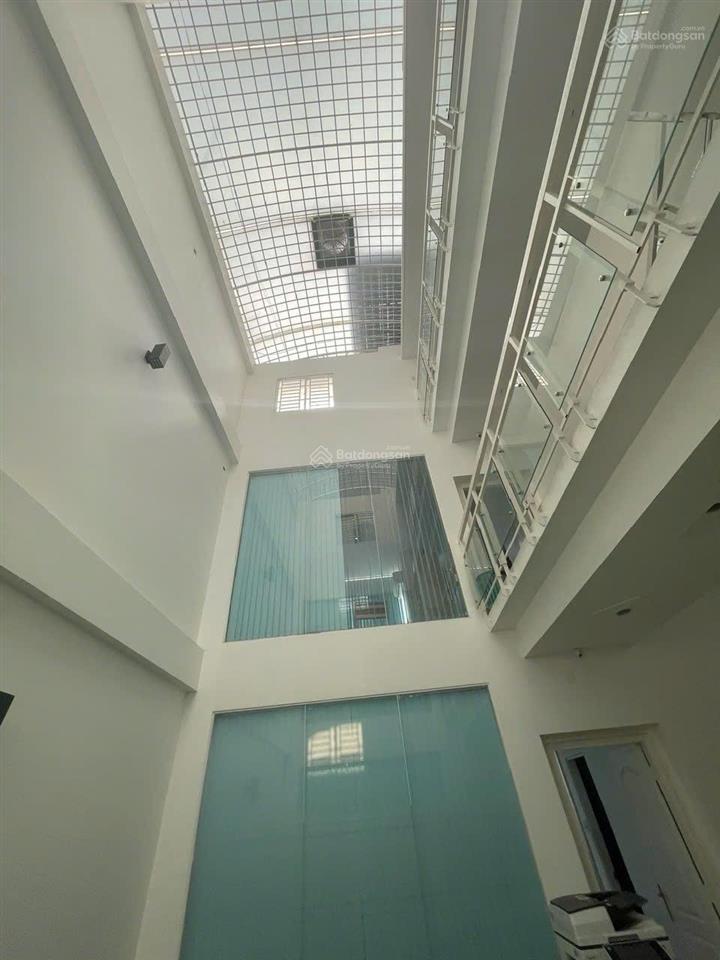 Chính chủ gửi bán nhà bình lợi
7 x 24, 1 t 3 lầu,sổ hồng hc 0917 200 ***