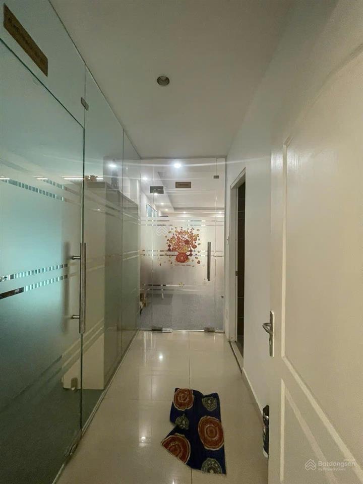 Chính chủ gửi bán nhà bình lợi
7 x 24, 1 t 3 lầu,sổ hồng hc 0917 200 ***