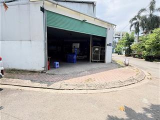 Cho thuê mặt bằng trống suốt. căn góc 2 mặt tiền cho cải tạo thoải mái hợp đồng lâu dài
diện tích