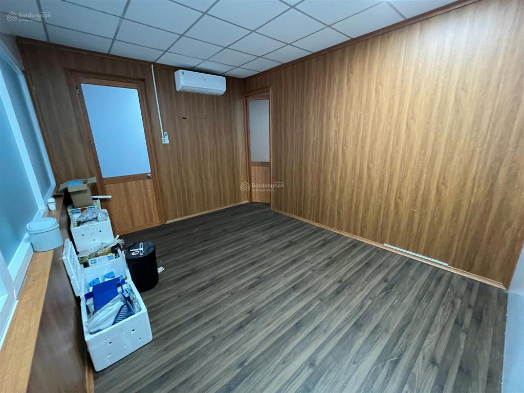 Cho thuê văn phòng, lầu 1. diện tích 8 x 10m, full nội thất như hình. kdc bình lợi. đường nội bộ