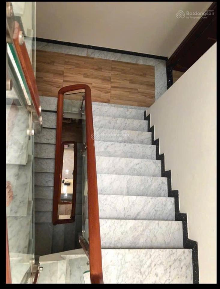 Gia đình cần bán nhà khu đường bình lợi  đặng thùy trâm, ngay sông sài gòn, gần công viên, trường