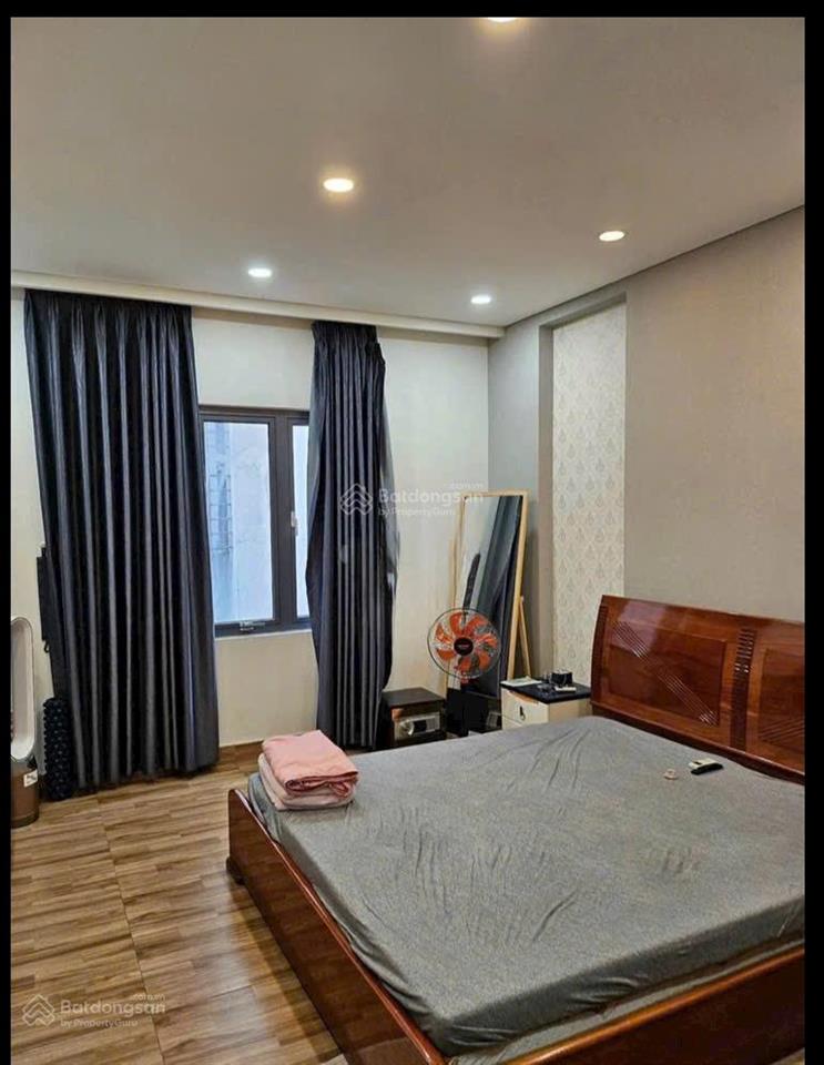 Gia đình cần bán nhà khu đường bình lợi  đặng thùy trâm, ngay sông sài gòn, gần công viên, trường