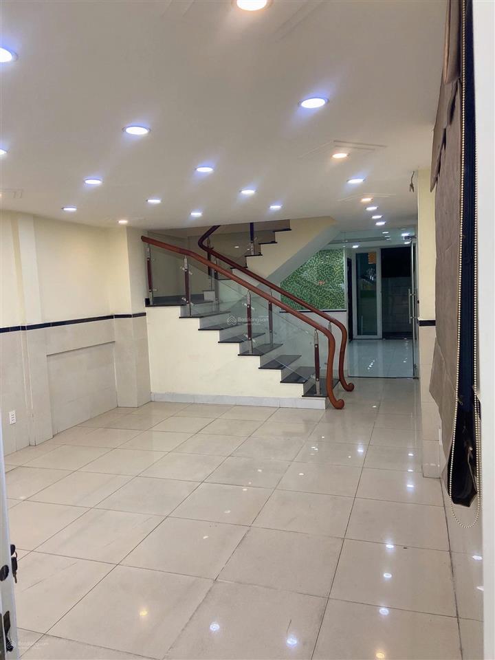 Cần bán nhà mặt tiền nguyễn xí, p13, quận bình thạnh. dt ngang 4,2m dài 25m. kc nhà 1 trệt 1 lầu