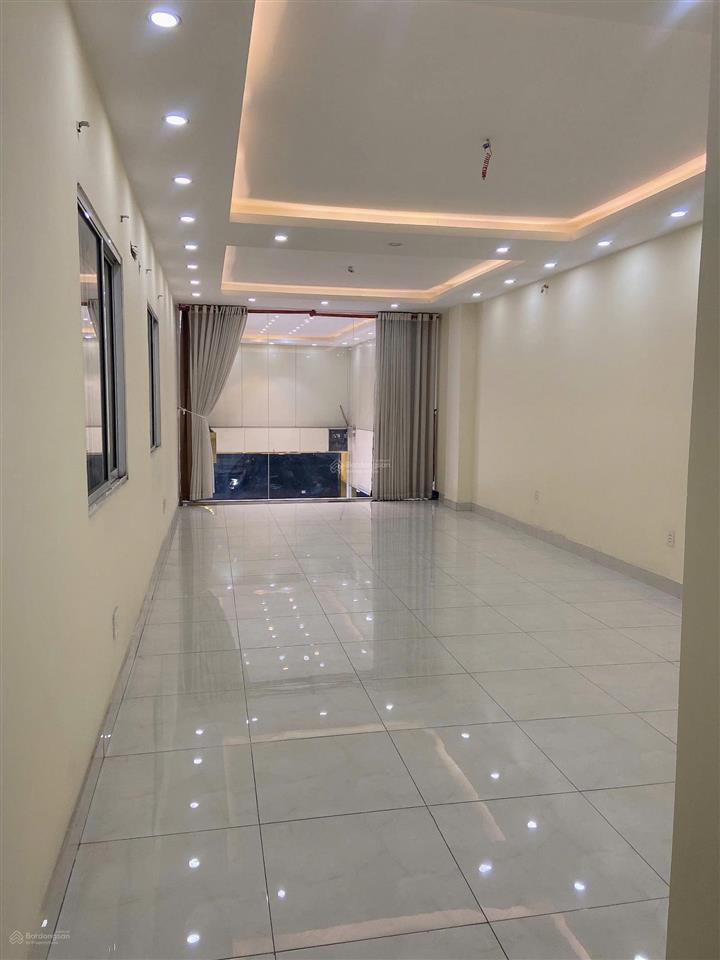 Cần bán nhà mặt tiền nguyễn xí, p13, quận bình thạnh. dt ngang 4,2m dài 25m. kc nhà 1 trệt 1 lầu