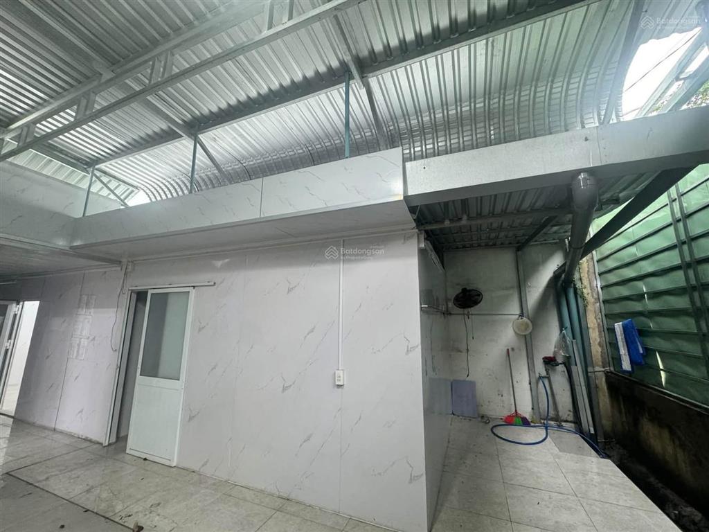 Cho thuê kho lạnh. đã có sẵn kho đông lạnh. thiết kế sẵn 1 chiều. hoặc có thể cải tạo trống suốt 1