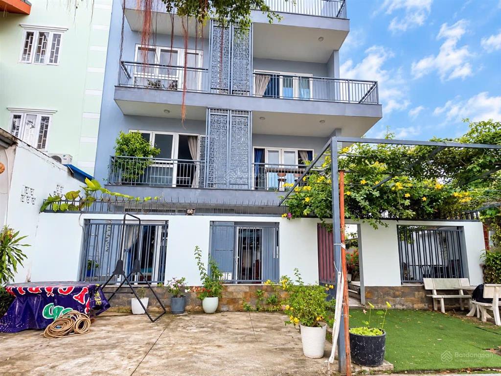 Cho thuê nhà biệt thự, view sông. giá 50 triệu/tháng. 1 dt tầng trệt là 237m2. được có thêm khúc