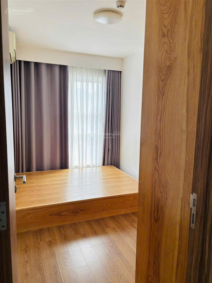 Bán căn hộ the view giá 2,250 tỷ 2pn  2wc full nội thất, có sẵn hợp đồng thuê 12tr/tháng
