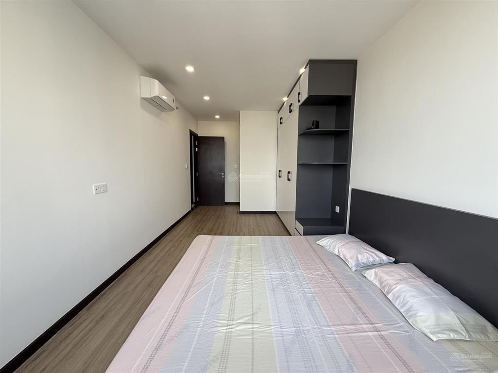 Bán căn hộ cskyview 2pn full nội thất giá 2,3 tỷ đã có sổ hồng, có sẵn hợp đồng thuê 10tr/tháng