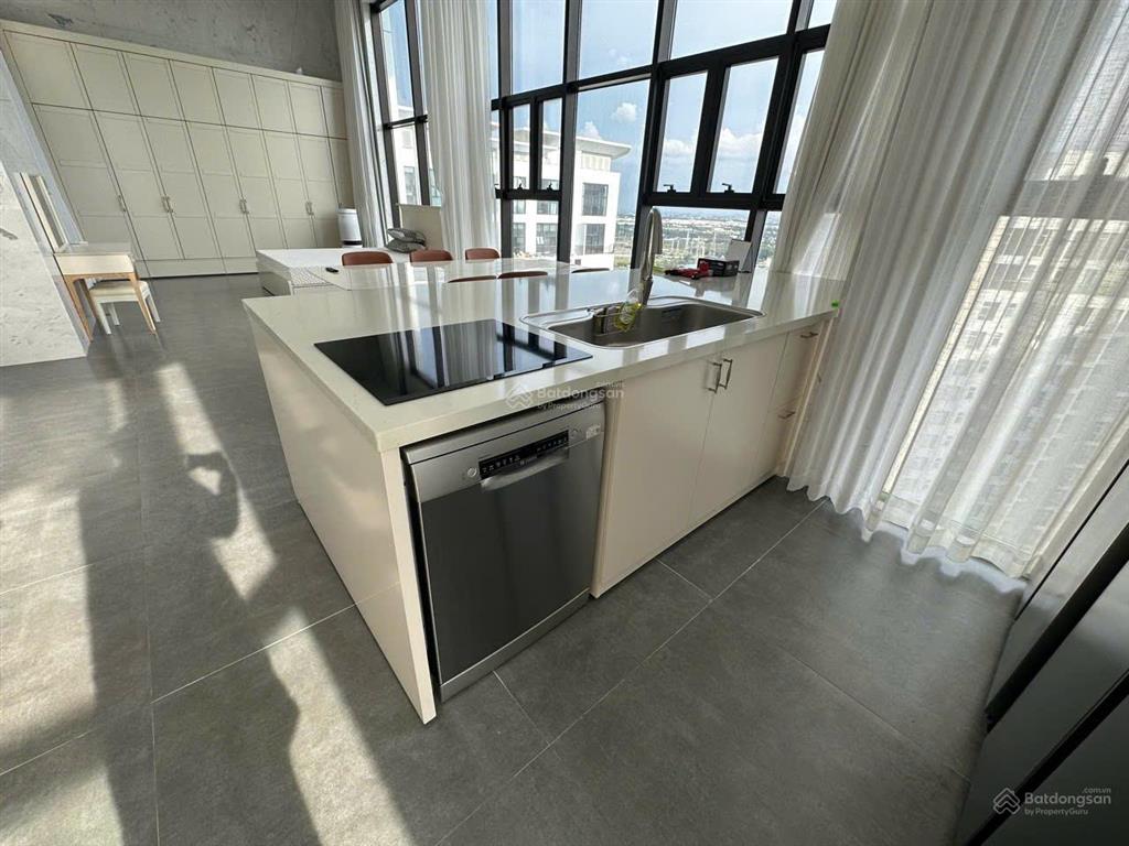 Bán penthouse sora gardens 2 giá 15 tỷ full nội thất view hồ siêu đẹp